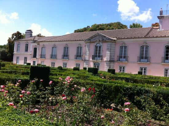 National Theatre and Dance Museum